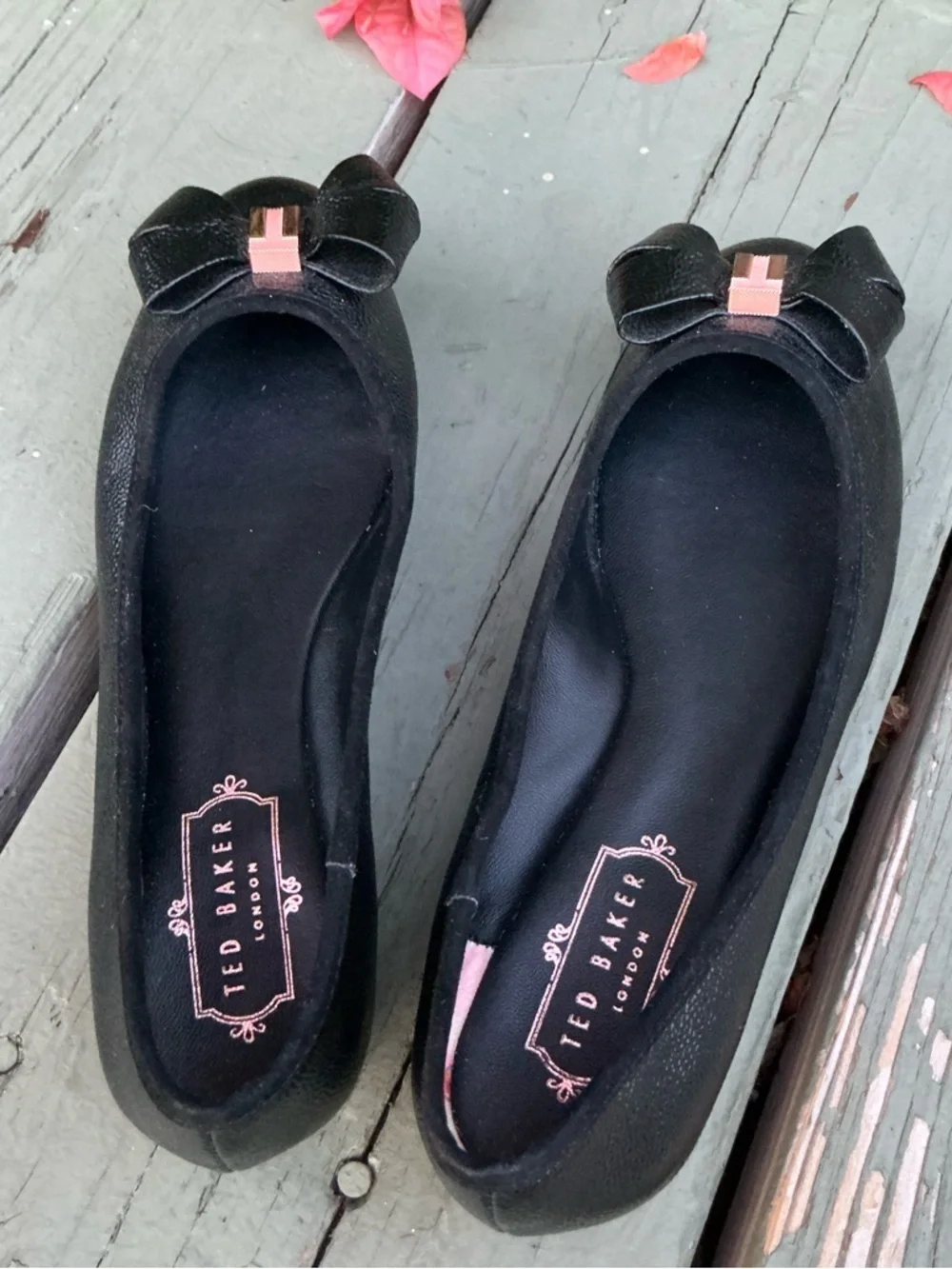 Ted Baker Immet Black Textured Bow Ballet Flats with Pink Accent Size 5.5